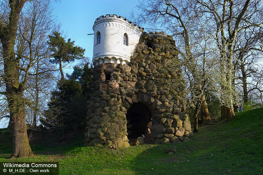 Башня в Вёрлицком парке